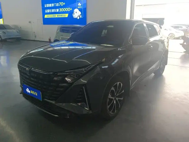Фотография автомобиля — Changan UNI-Z