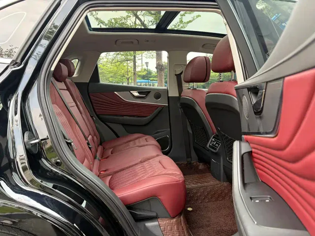 Hongqi HS5 — Фото автомобиля 22