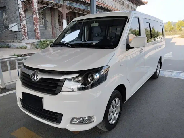 Фотография автомобиля — Changan Ruixing M90