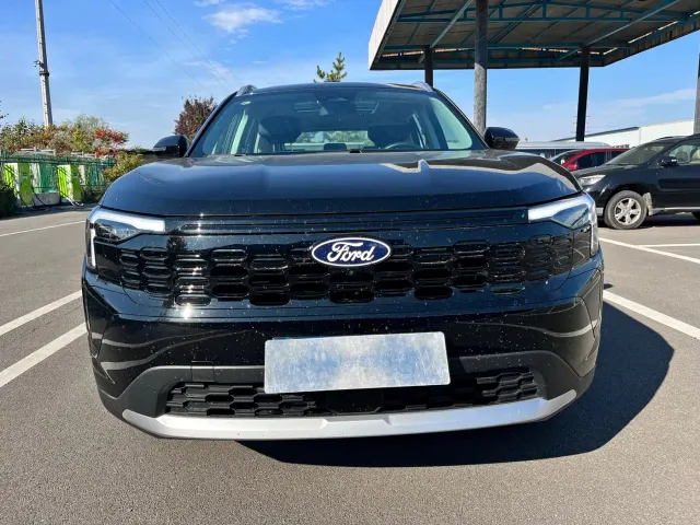 Ford Lingrui — Фото автомобиля 2