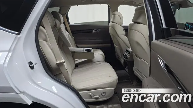Genesis GV80 2.5T Бензин 2WD — Фото автомобиля 9