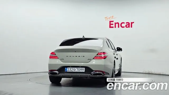 Genesis G70 New — Фото автомобиля 4