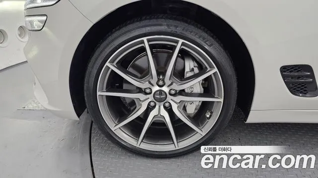 Genesis G70 New — Фото автомобиля 5