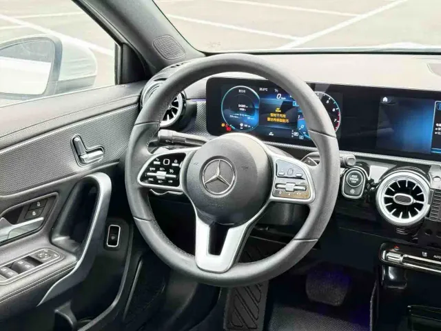 Mercedes-Benz A-Class — Фото автомобиля 4