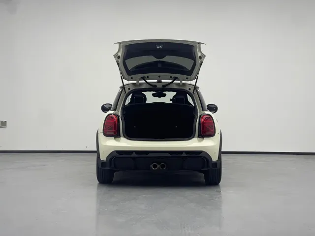 MINI John Cooper Works — Фото автомобиля 18