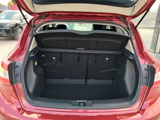 Nissan Tiida — Фото автомобиля 18