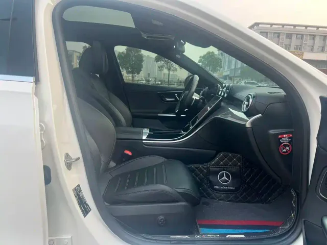 Mercedes-Benz C-Class — Фото автомобиля 12