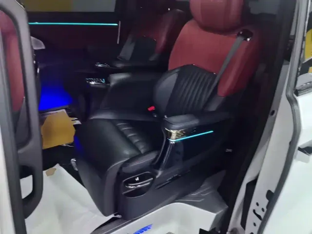 GAC Trumpchi M8 — Фото автомобиля 16
