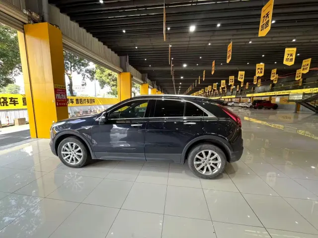 Cadillac XT4 — Фото автомобиля 2