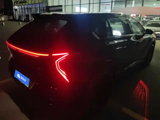 Hongqi Tian Gong 08 — Фото автомобиля 3