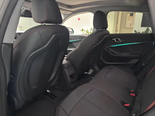 BMW 2 Series — Фото автомобиля 13