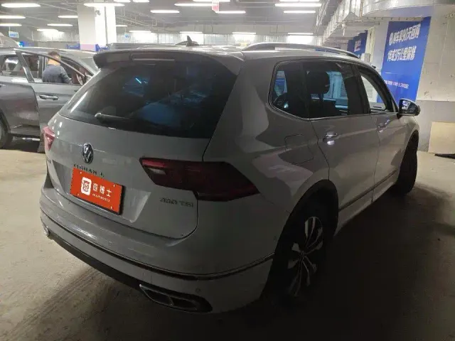 Volkswagen Tiguan L — Фото автомобиля 9