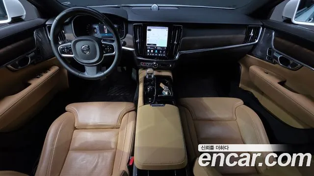 Volvo S90 — Фото автомобиля 7