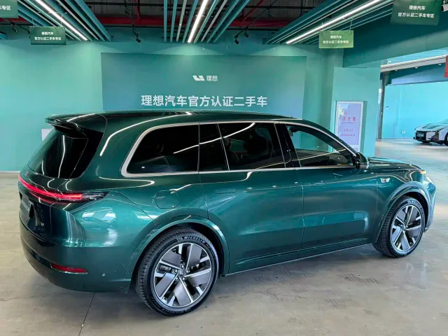 Li Auto L9 — Фото автомобиля 4