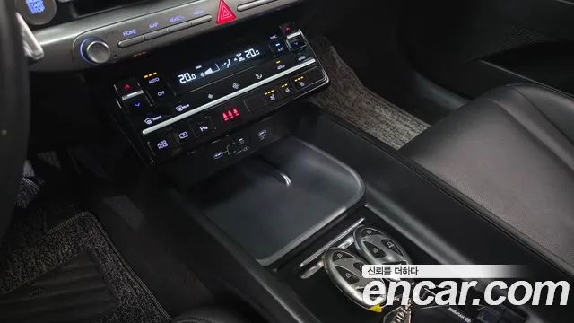 Hyundai Grandeur Grandeur (GN7) — Фото автомобиля 18