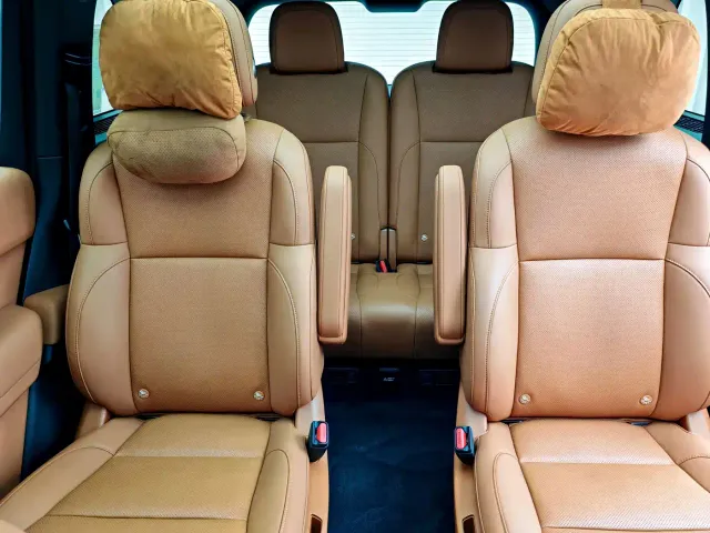 Li Auto Li L8 2024 Pro — Фото автомобиля 7