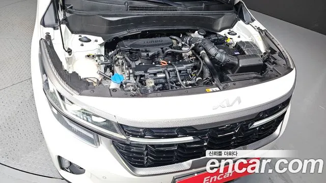 Kia Seltos Бензин 1.6 турбо 2WD — Фото автомобиля 6