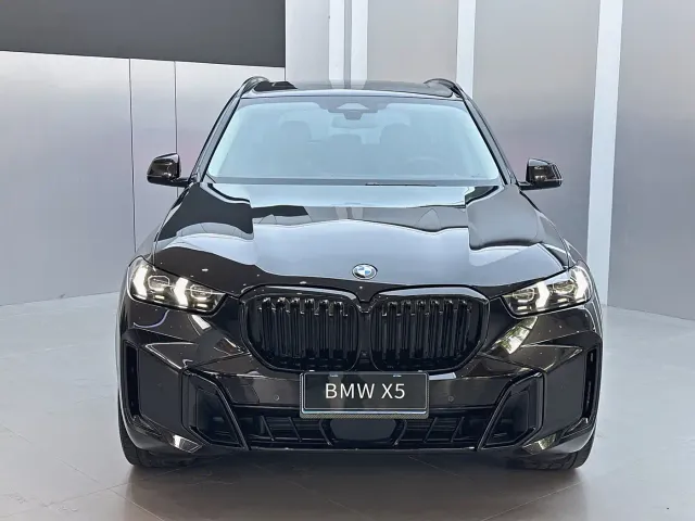 BMW X5 — Фото автомобиля 2