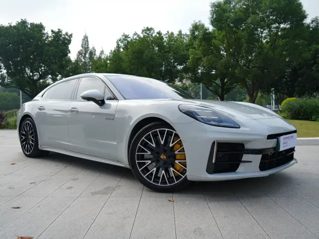 Porsche Panamera — Фото автомобиля 17