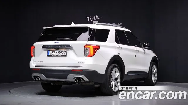 Ford Explorer Explorer 6 поколение 3.0 Platinum 4WD — Фото автомобиля 2