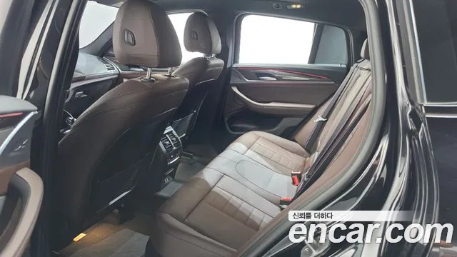 BMW X4 xDrive20i M Sport Pro — Фото автомобиля 8