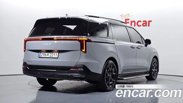 Kia Carnival 4th Gen — Фото автомобиля 2