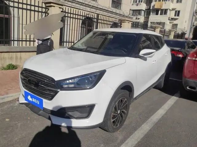 Фотография автомобиля — Zotye T300