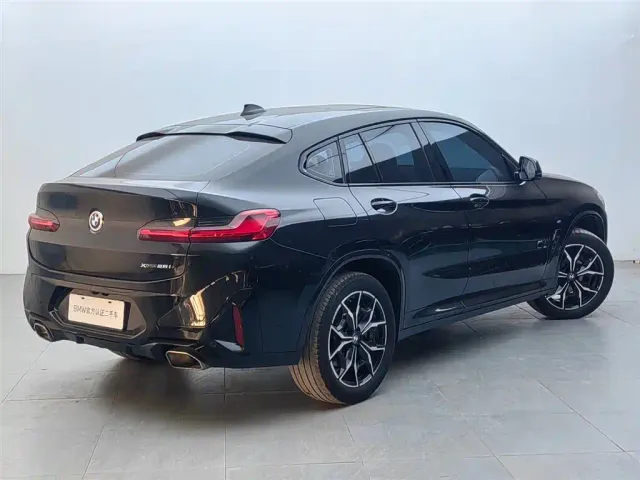 BMW BMW X4 2022 xDrive 25i M Sport Package — Фото автомобиля 4