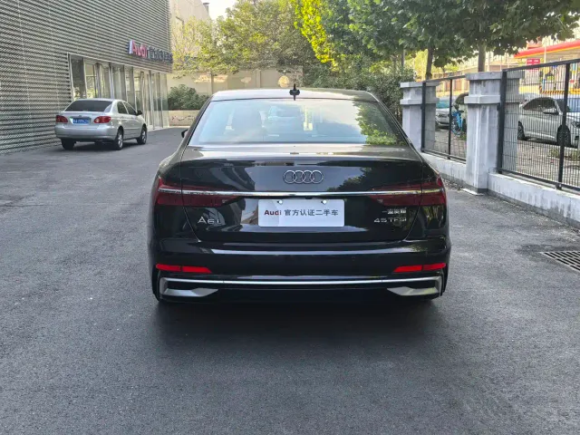Audi A6L — Фото автомобиля 5
