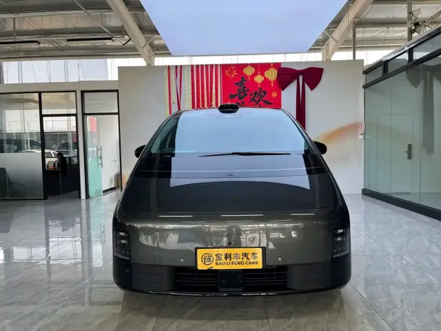 Li Auto Li Auto MEGA 2024 Ultra — Фото автомобиля 5