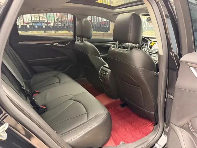 Buick LaCrosse — Фото автомобиля 11