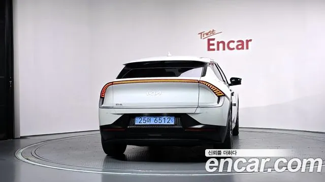Kia EV6 — Фото автомобиля 4