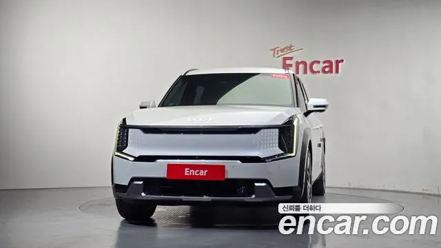 Kia EV9 Long Range 4WD — Фото автомобиля 2
