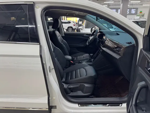 Volkswagen Tharu — Фото автомобиля 14