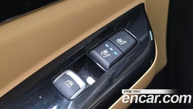 Kia Carnival Generation 4 — Фото автомобиля 29