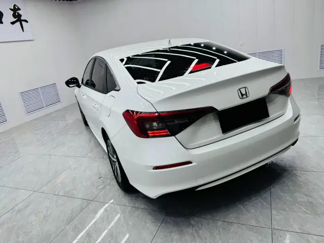 Honda Civic — Фото автомобиля 5