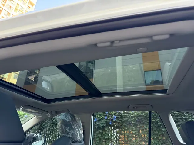 Toyota RAV4 — Фото автомобиля 15