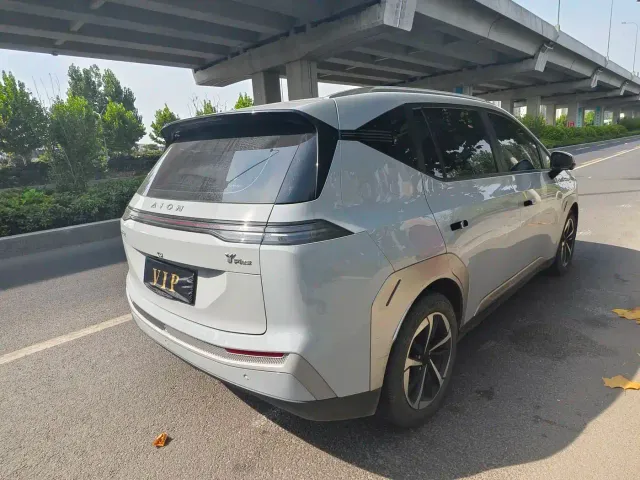 GAC Aion Y — Фото автомобиля 10