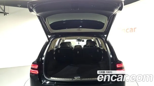 Genesis GV80 — Фото автомобиля 23