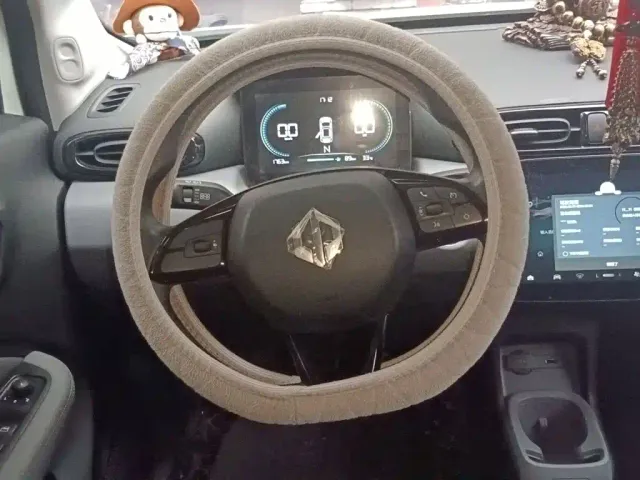 Leapmotor T03 — Фото автомобиля 2