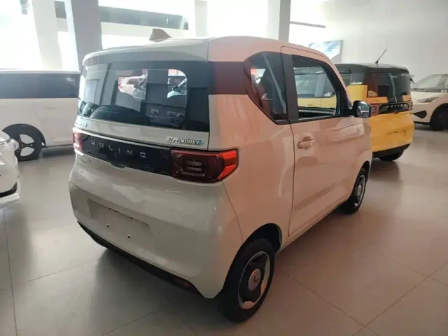 Wuling Hongguang Mini EV — Фото автомобиля 6