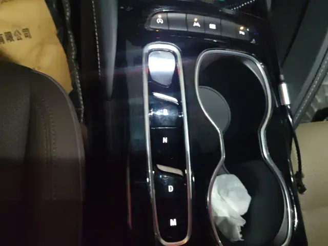 Buick Envision Plus 2022 Enclave Plus 652T 5-Seater Luxury — Фото автомобиля 16