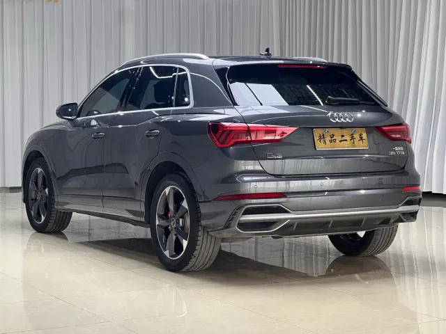 Audi Q3 — Фото автомобиля 4