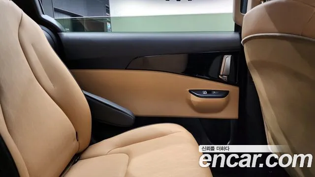 Kia Canival Carnival 4 поколение 9 мест Prestige — Фото автомобиля 25