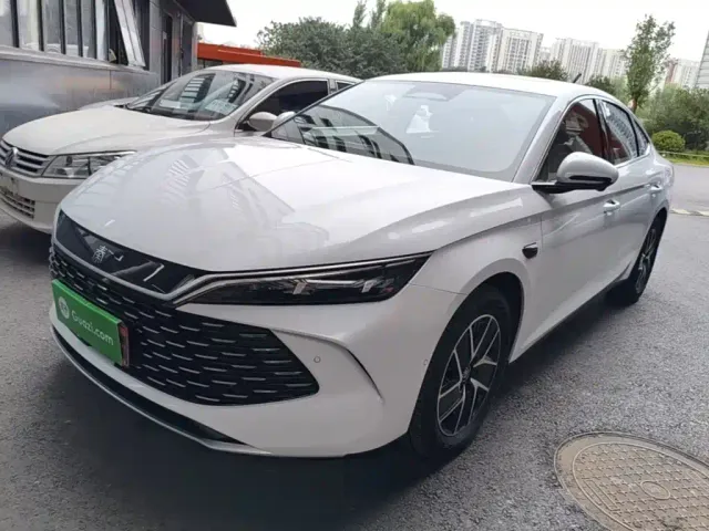 Фотография автомобиля — BYD Qin L