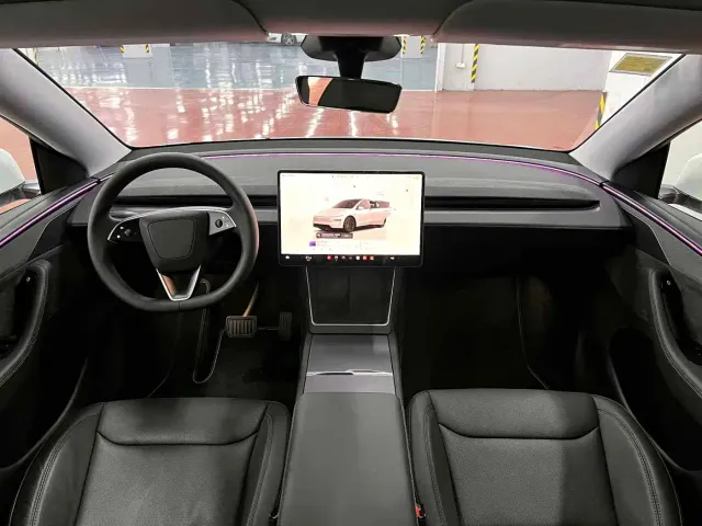 Tesla Model Y — Фото автомобиля 5
