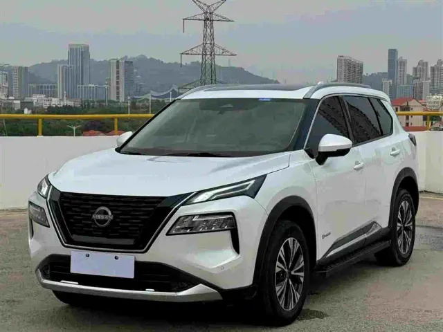 Nissan X-Trail — Фото автомобиля 3
