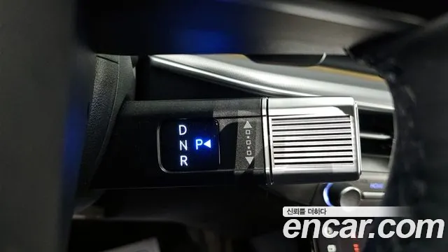 Hyundai Grandeur Grandeur (GN7) 3.5 Бензин 2WD — Фото автомобиля 9
