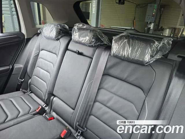 Volkswagen Tiguan — Фото автомобиля 5