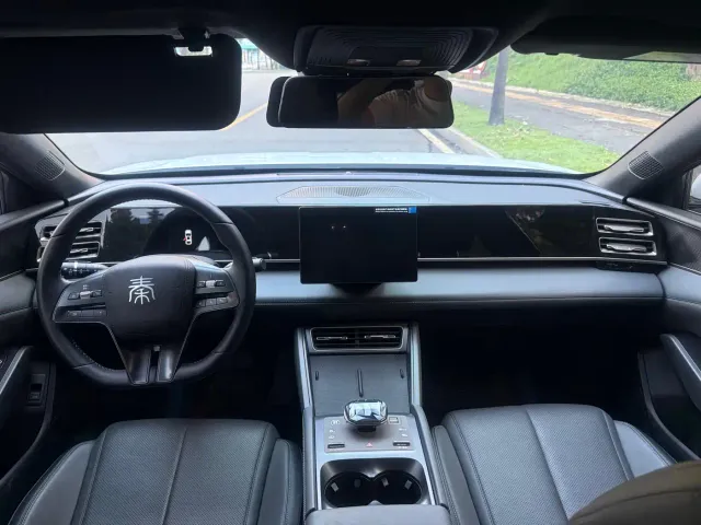 BYD Qin L — Фото автомобиля 21